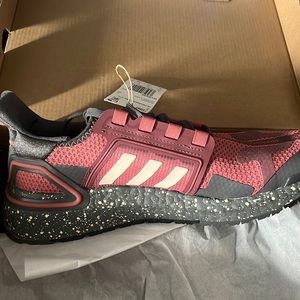 Women’s Adidas Ultraboost DNA